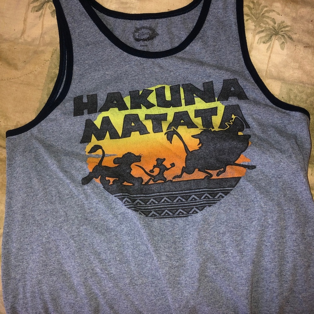 Hakuna Matata tank top./NWT